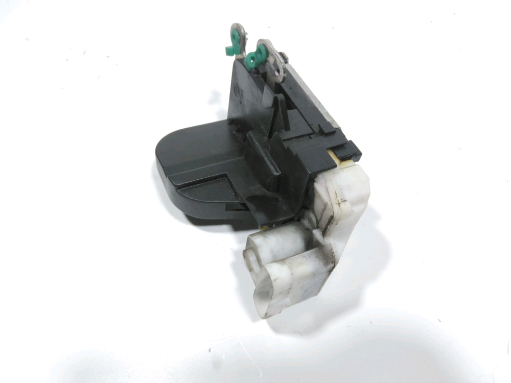 Serrure de porte avant gauche