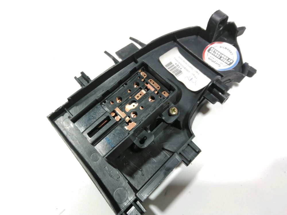 Commande lève-vitre avant droit