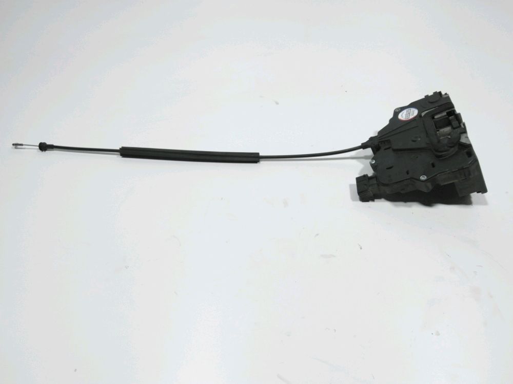 Serrure de porte avant gauche