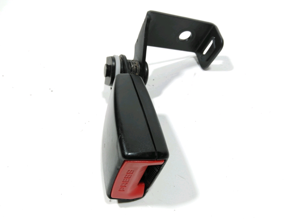 Ancrage ceinture arriere droit