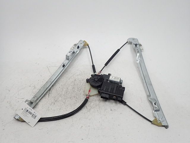 Lève-vitre électrique avant droit