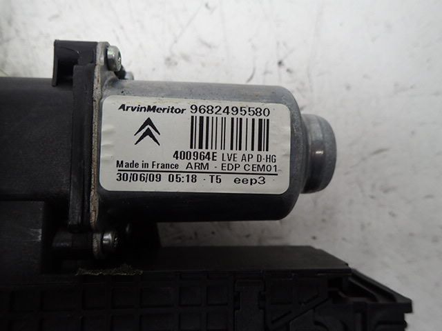 Lève-vitre électrique avant droit