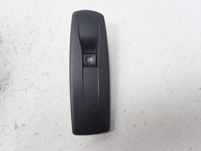 Commande lève-vitre avant droit