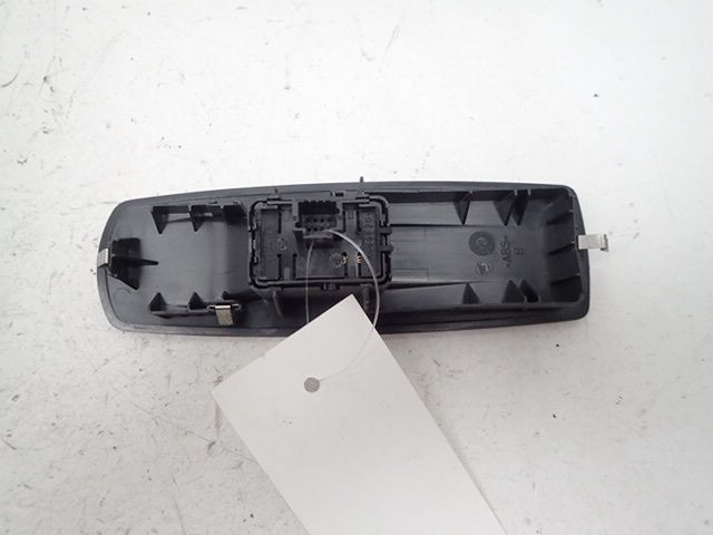 Commande lève-vitre avant droit