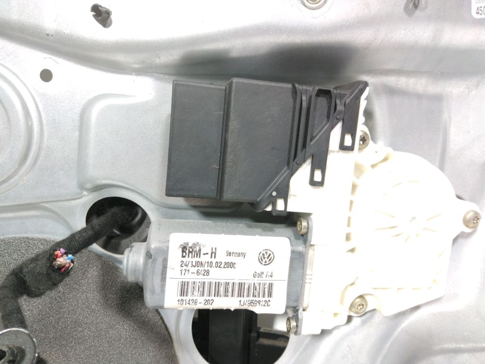 Lève-vitre électrique arrière droit