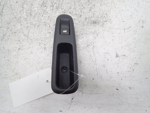 Commande lève-vitre arrière droit