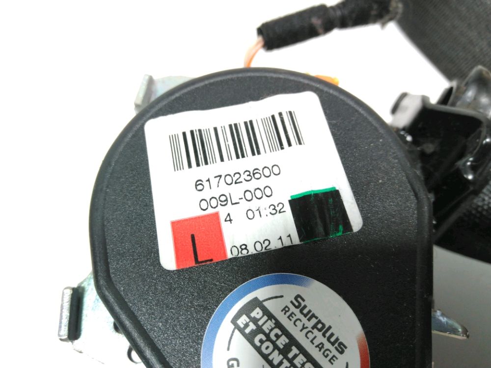 Ceinture avant gauche