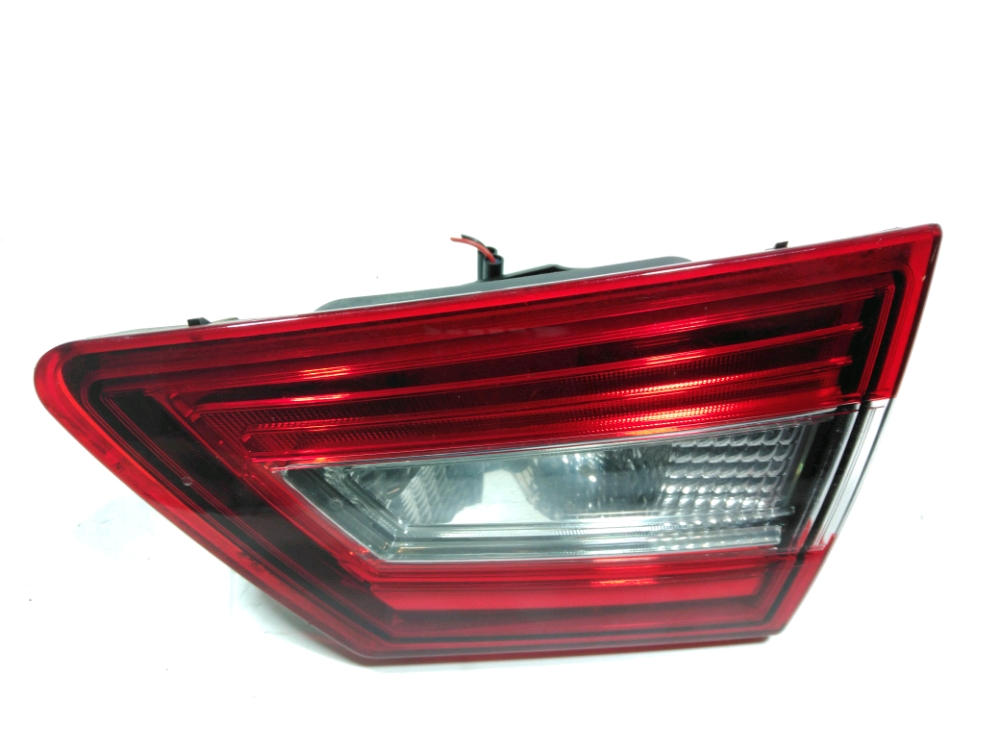 Feu arrière intérieur droit