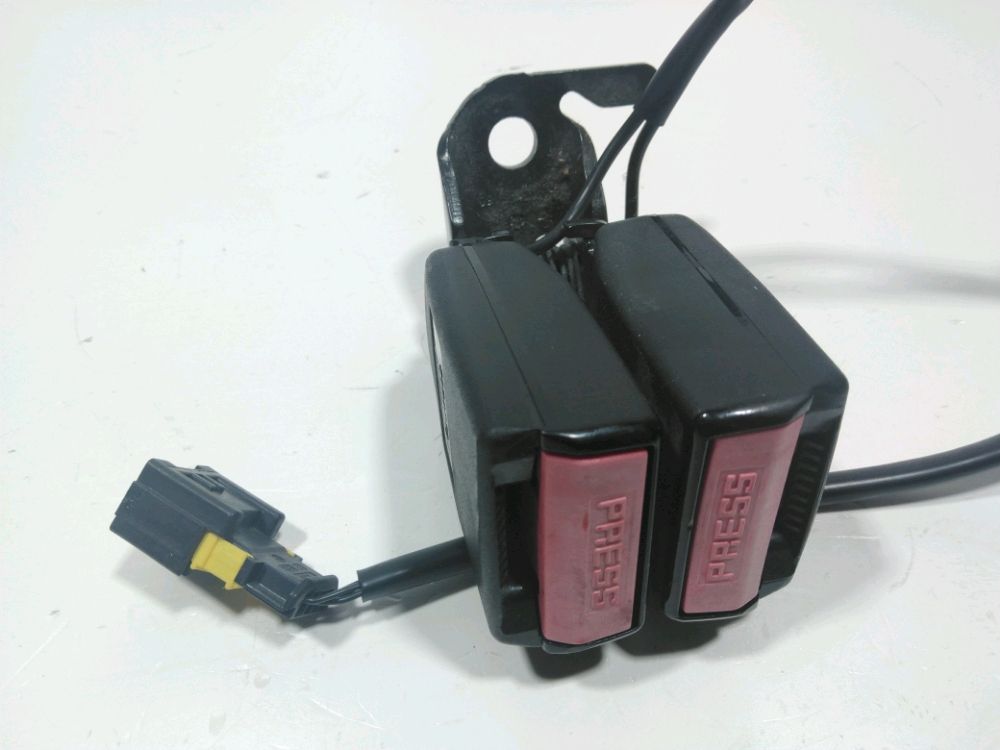 Ancrage ceinture arrière droit