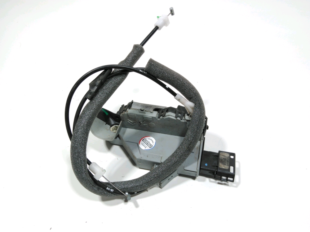 Serrure de porte avant gauche