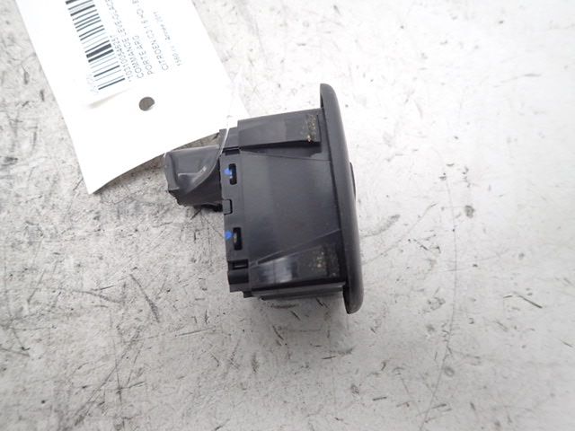 Commande lève-vitre arrière gauche