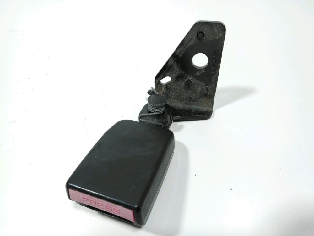 Ancrage ceinture arrière gauche