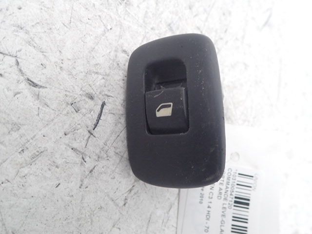 Commande lève-vitre arrière droit