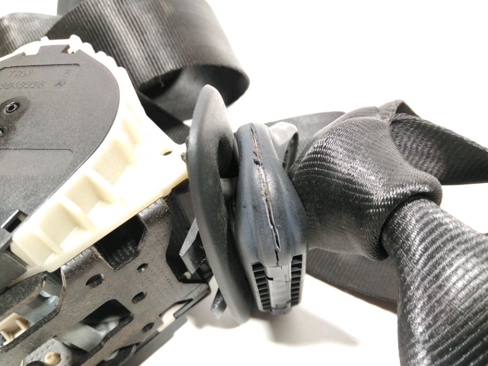 Ceinture avant droite