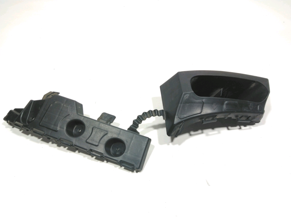 Support droit de pare-choc arrière