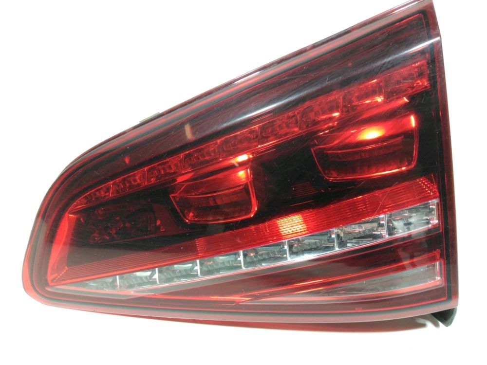 Feu arrière intérieur droit