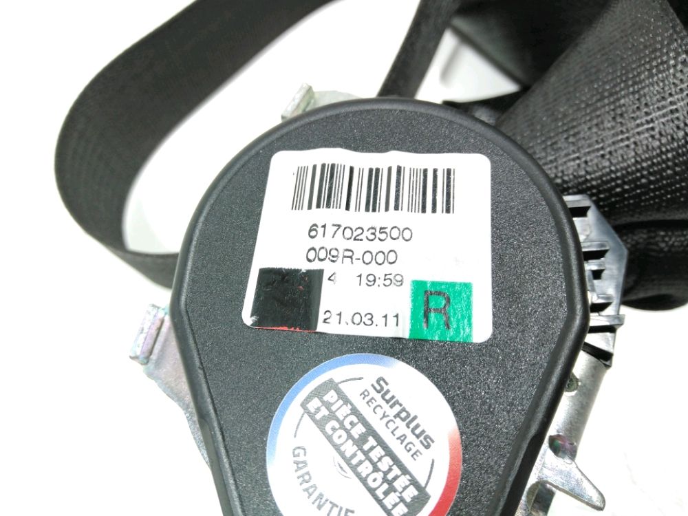 Ceinture avant droite