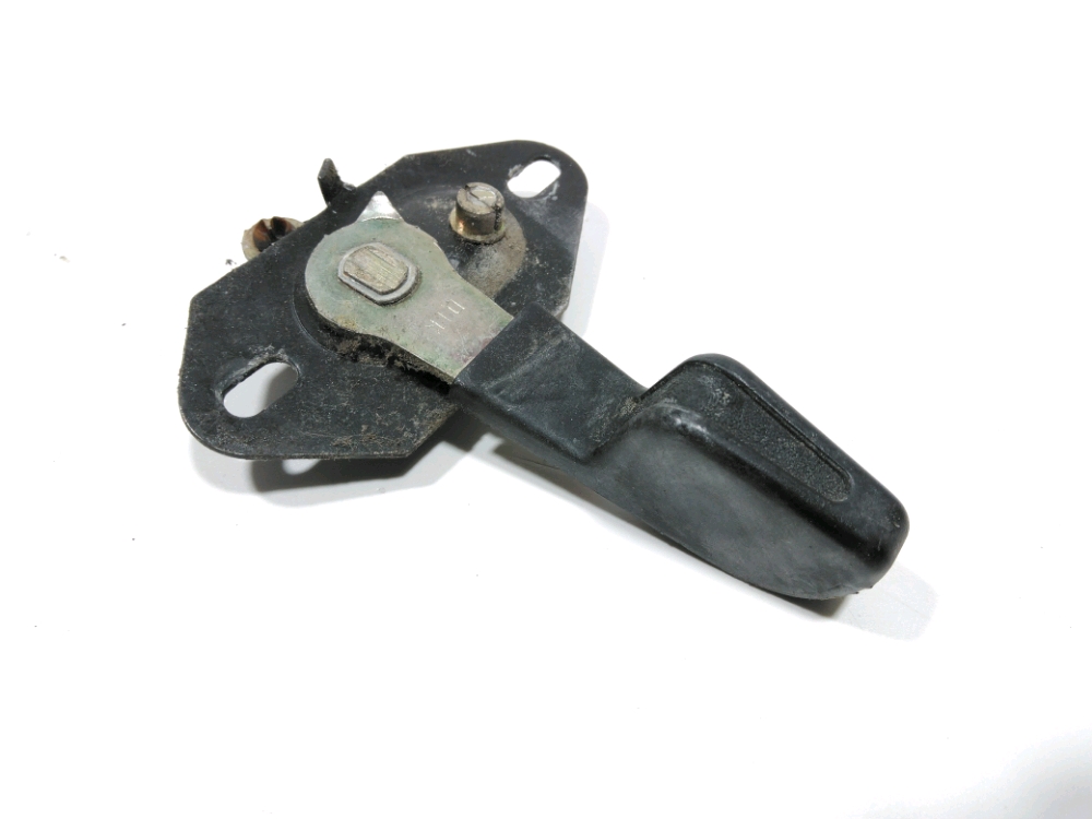 Poignée intérieure porte avant gauche