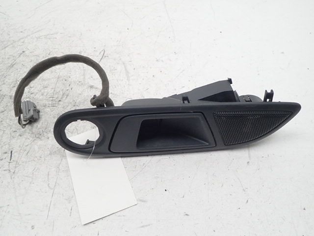 Poignée intérieure porte avant gauche