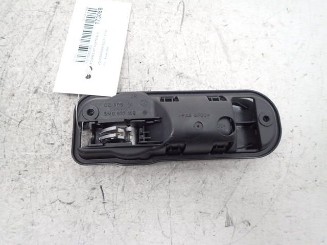 Poignée intérieure porte avant droite