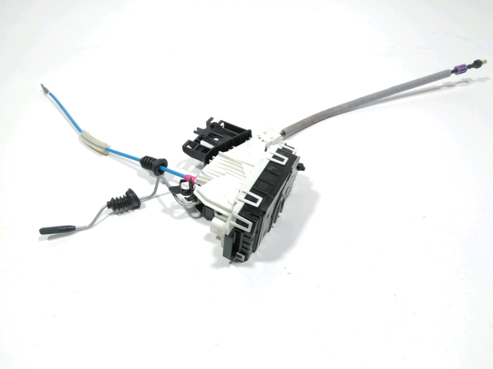 Serrure de porte arrière droite