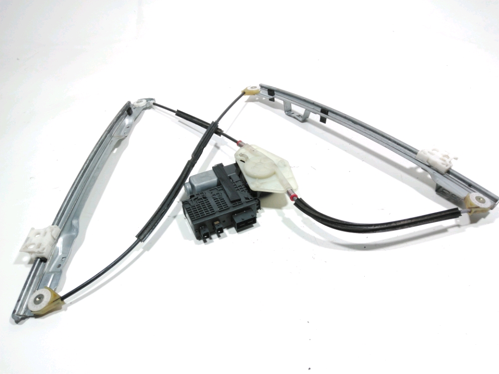 Lève-vitre électrique avant droit