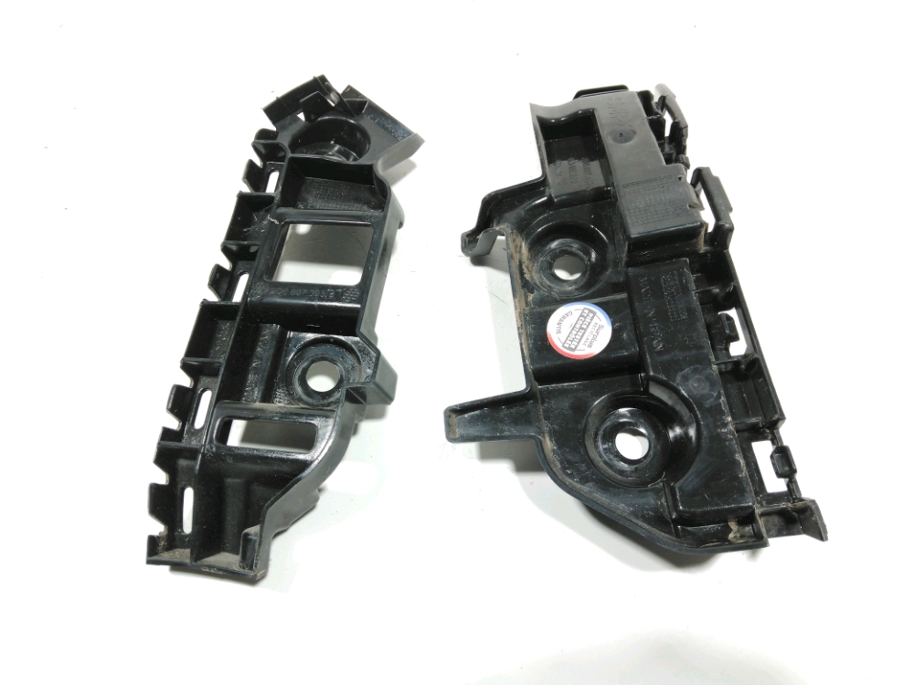 Support gauche de pare-choc arrière