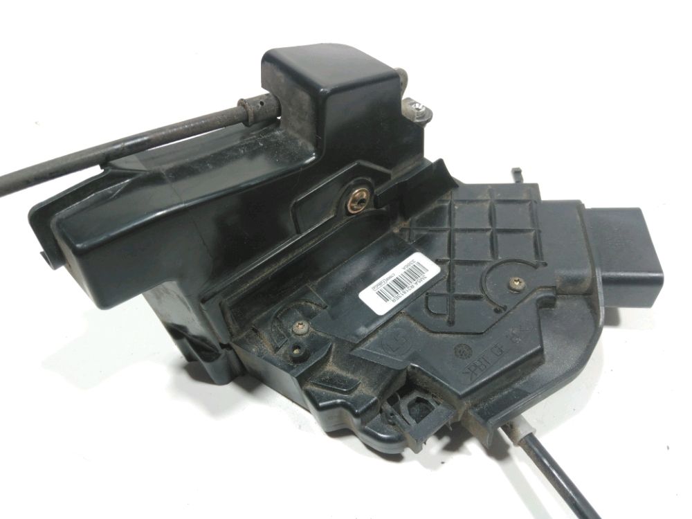 Serrure de porte avant gauche