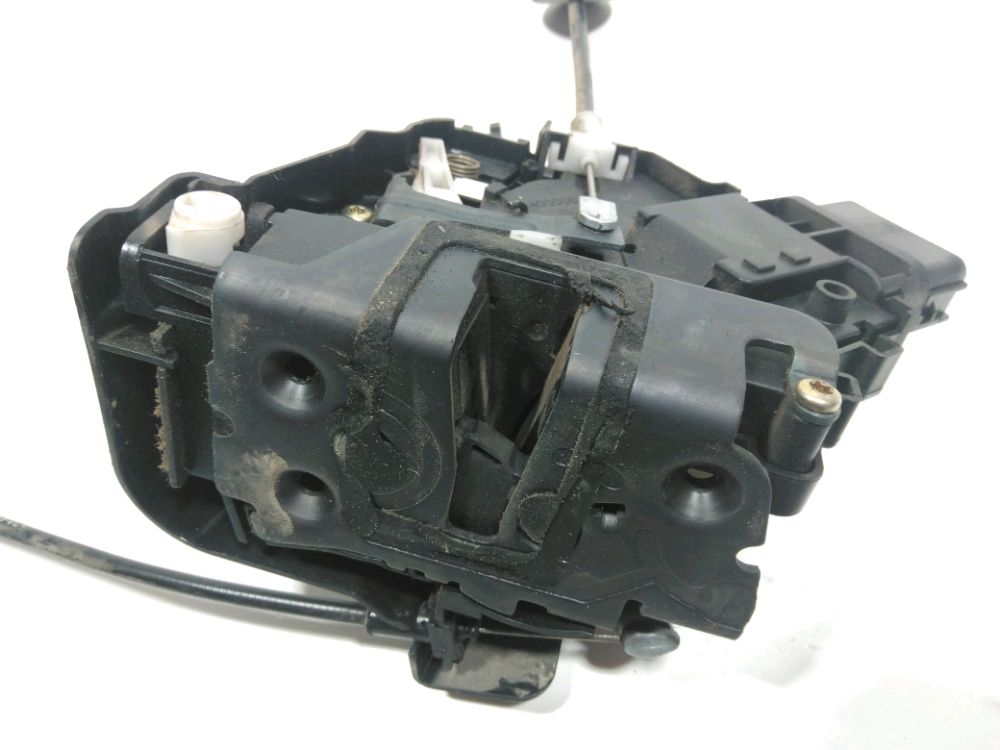 Serrure de porte arrière gauche