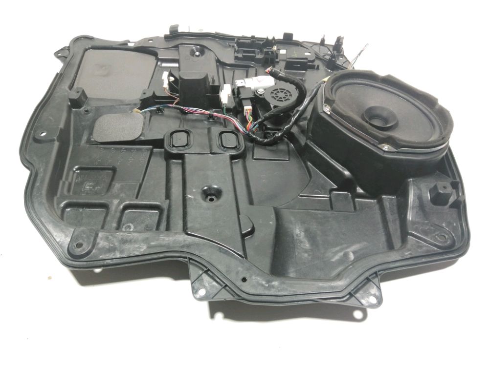 Leve-vitre electrique avant gauche