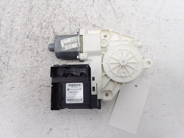 Lève-vitre électrique avant gauche