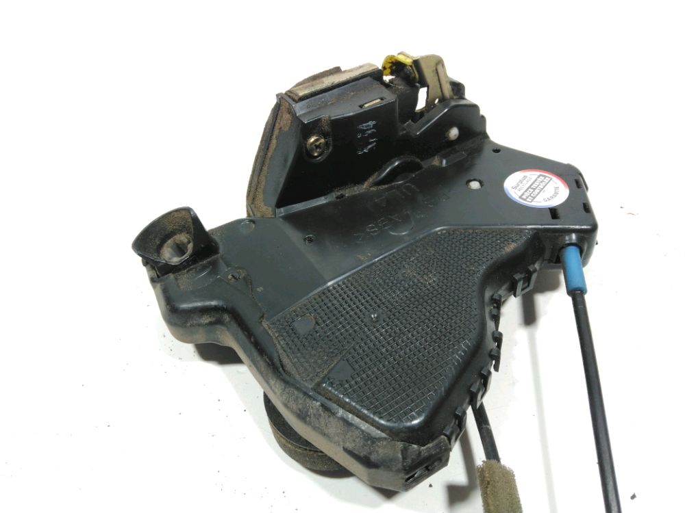 Serrure de porte avant gauche