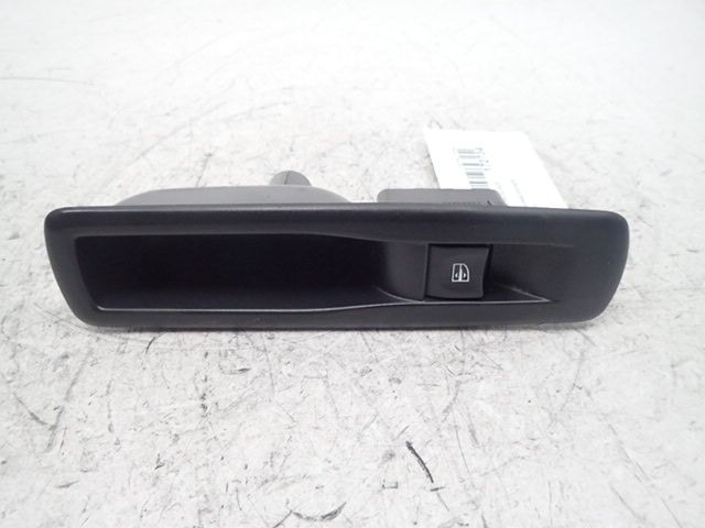 Commande lève-vitre arrière droit