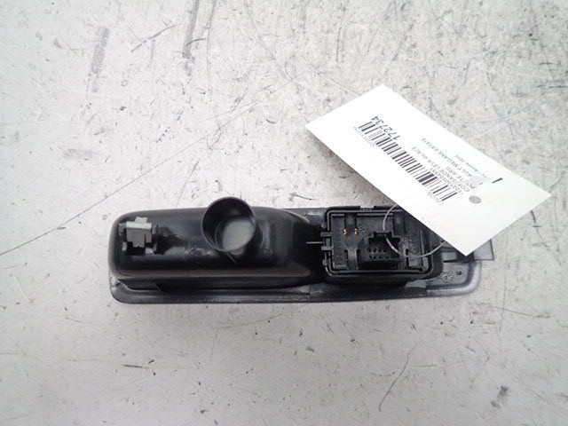 Commande lève-vitre arrière gauche