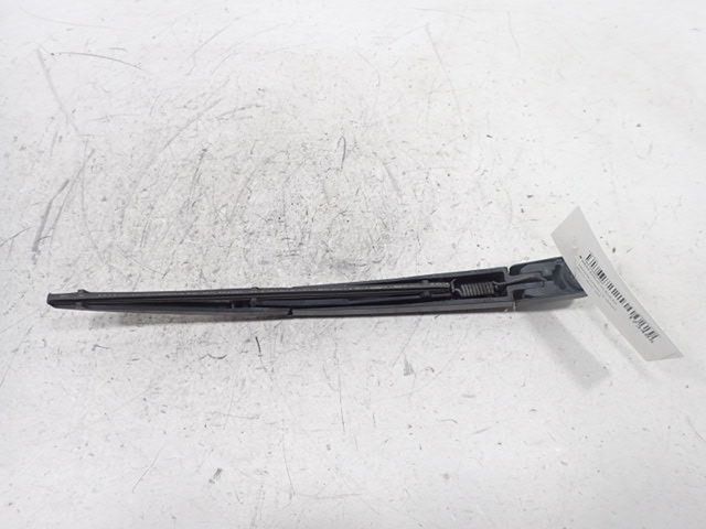 Bras d'essuie-glace arrière