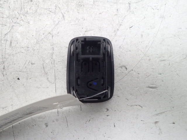 Commande lève-vitre arrière droit