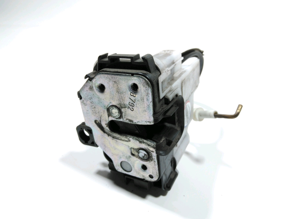 Serrure de porte avant gauche