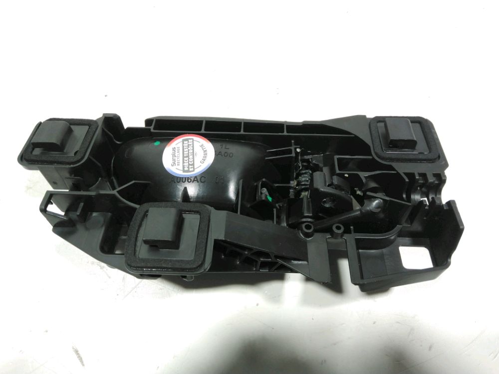 Poignée intérieure porte avant gauche