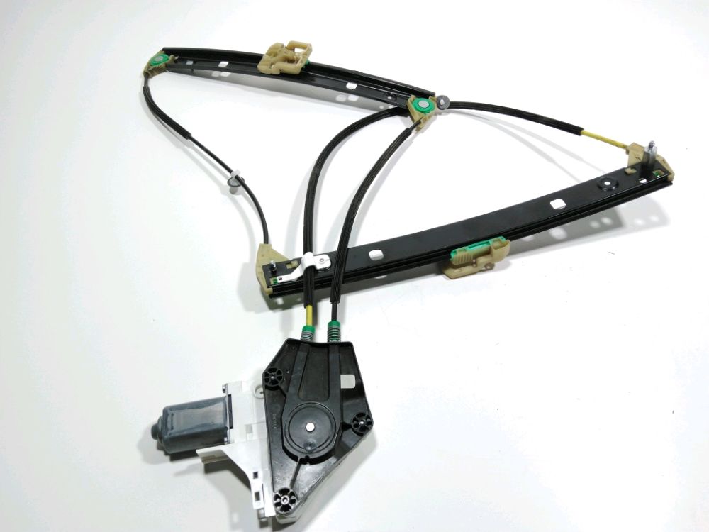 Lève-vitre électrique avant droit