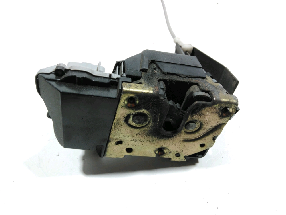 Serrure de porte avant gauche