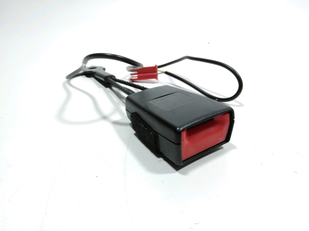 Ancrage ceinture avant droit