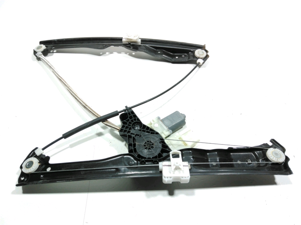 Lève-vitre électrique avant gauche