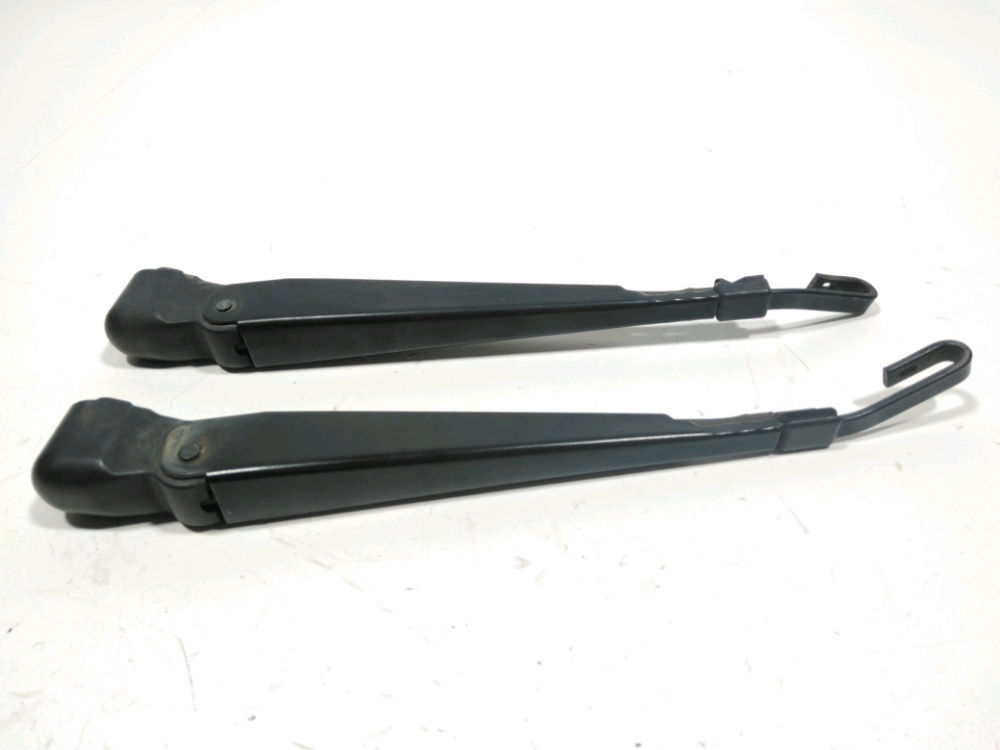 Bras d'essuie-glace arrière