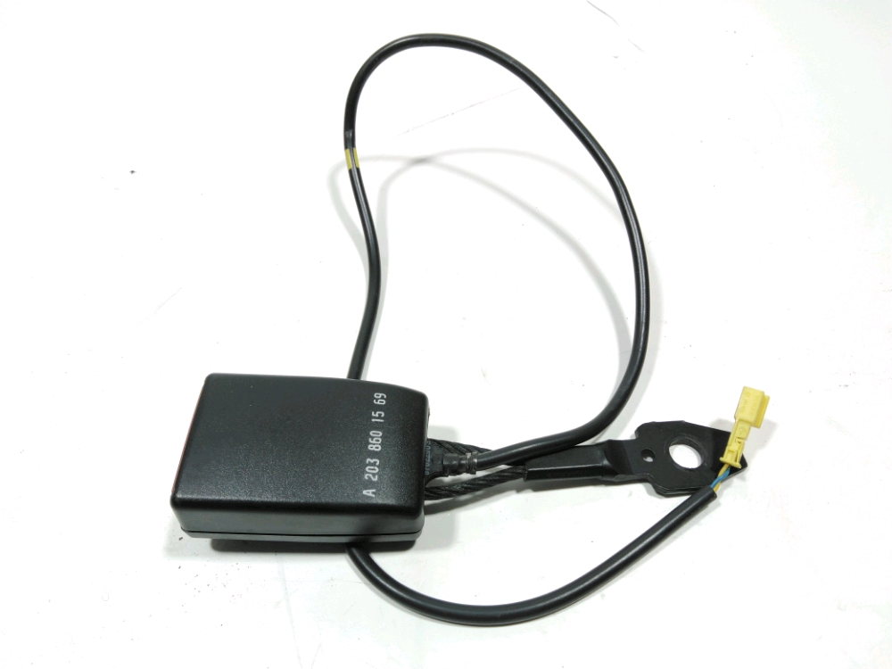 Ancrage ceinture arrière droit