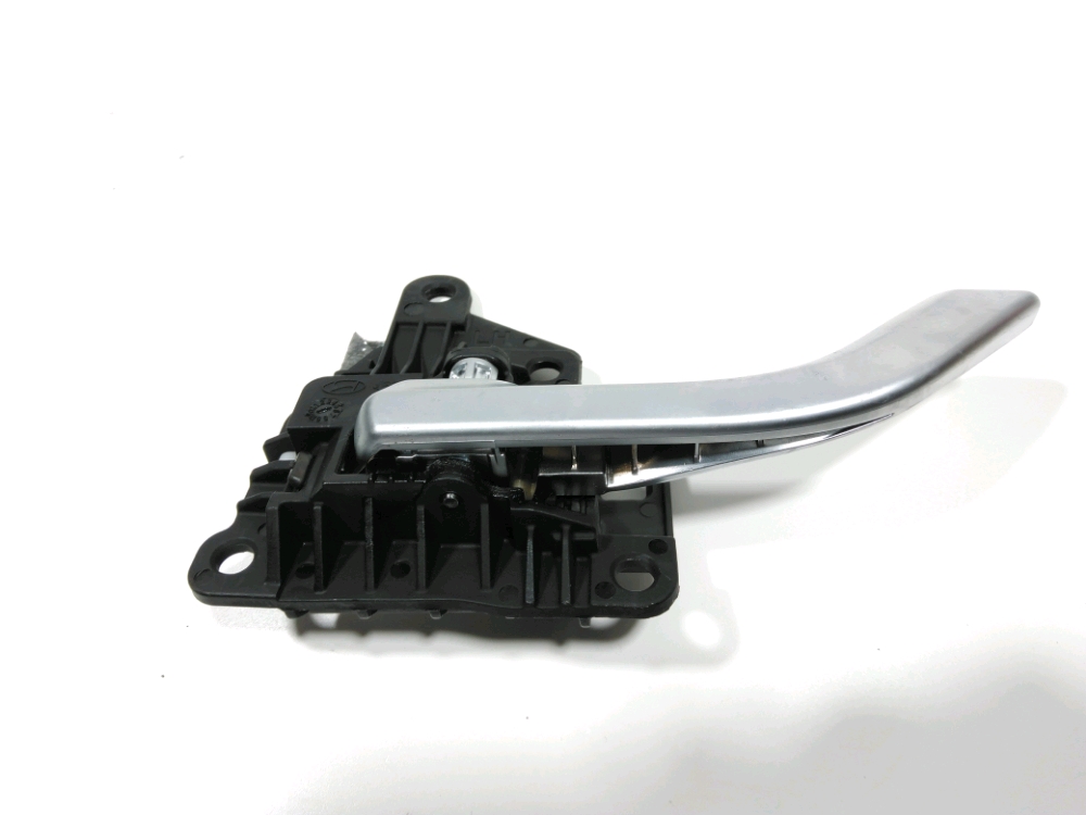 Poignee interieure porte arriere gauche