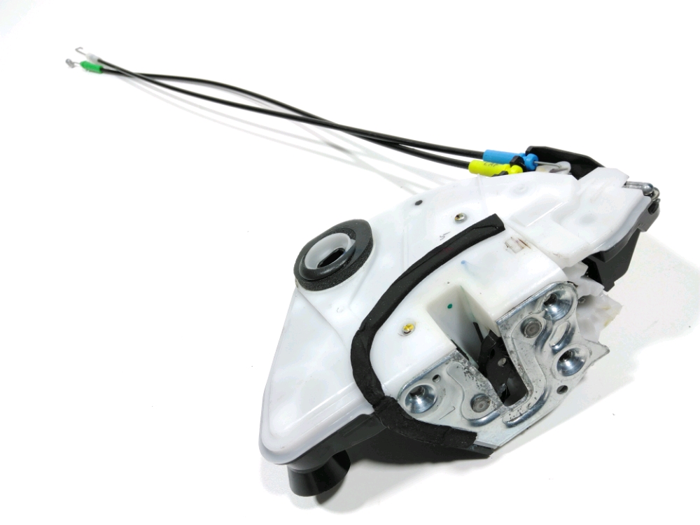 Serrure de porte avant gauche