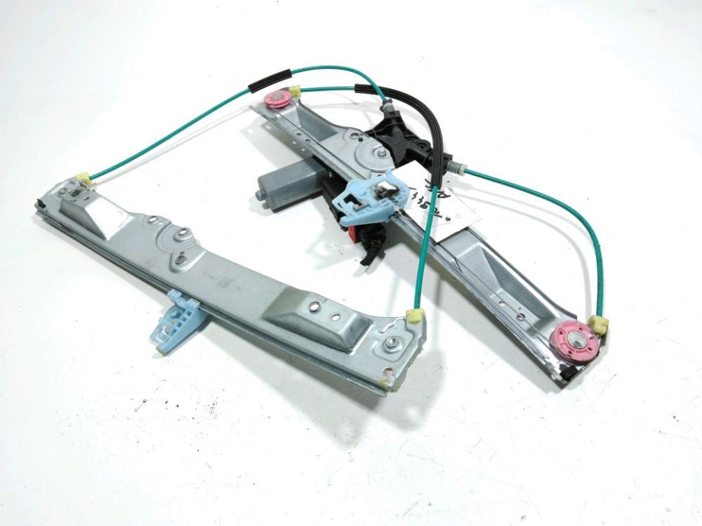 Lève-vitre électrique avant gauche