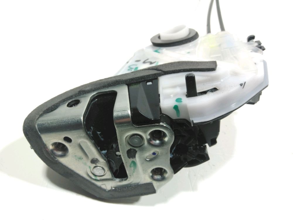 Serrure de porte arrière gauche