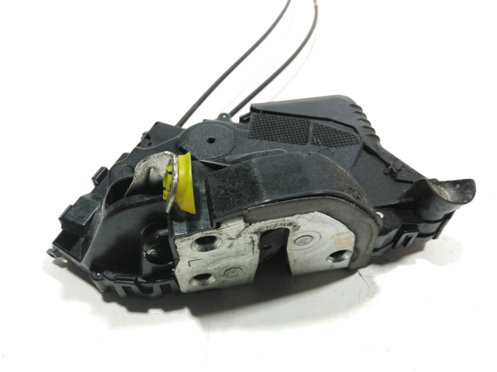 Serrure de porte avant gauche