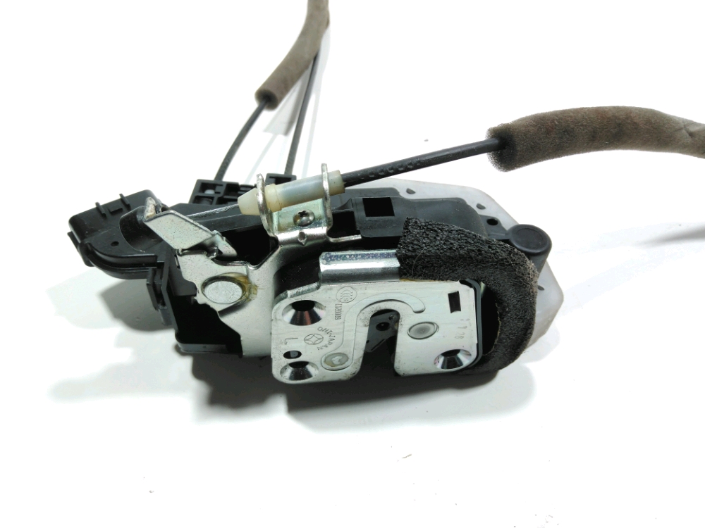 Serrure de porte arrière gauche